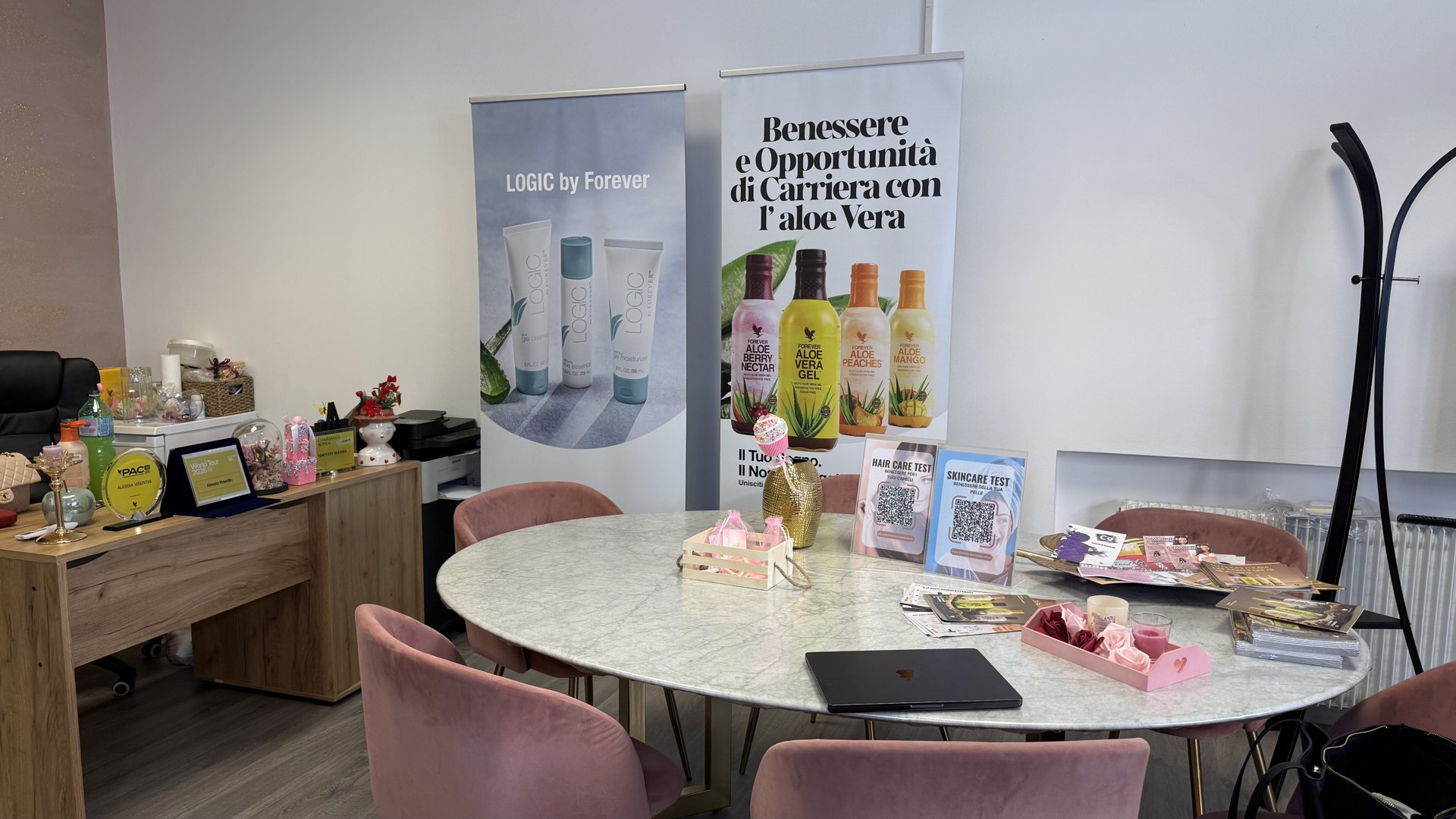 Tavolo per workshop ed eventi benessere sull'aloe vera a Treviso
